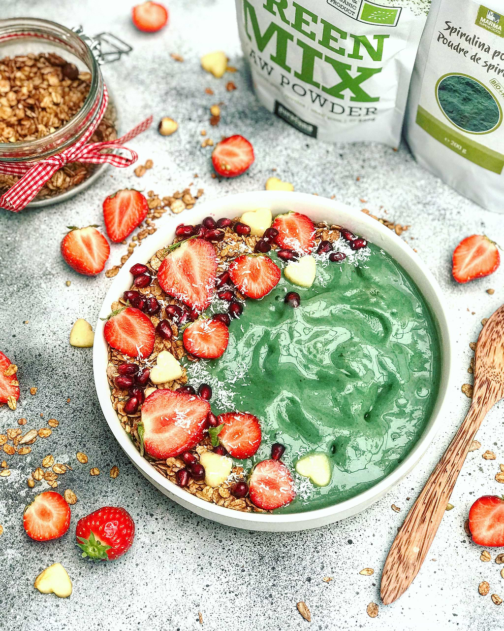 Spirulina bowl